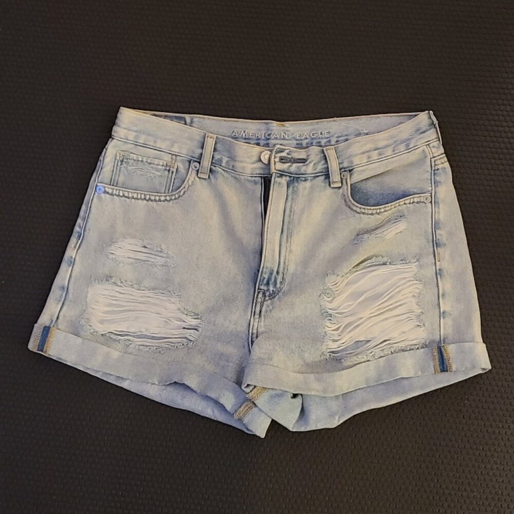 Girl's American Eagle denim faded short shorts Size 6
